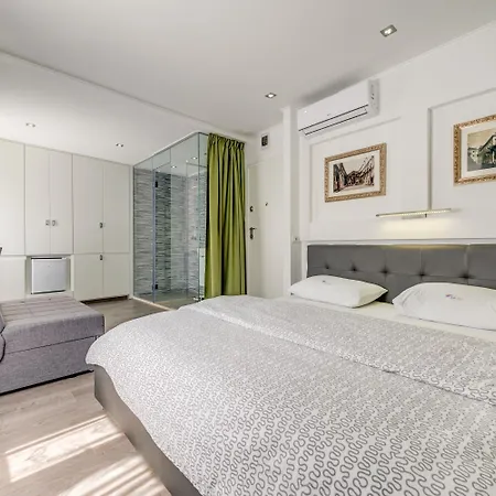 Luxury Ana 1 In The Heart Of Apartment